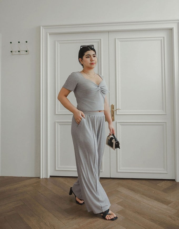 Twist Front Short Sleeve Cropped Top and Elastic Waist Relaxed Pants Setwear