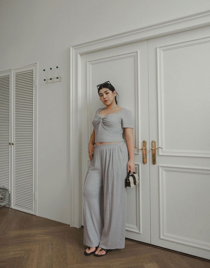 Twist Front Short Sleeve Cropped Top and Elastic Waist Relaxed Pants Setwear