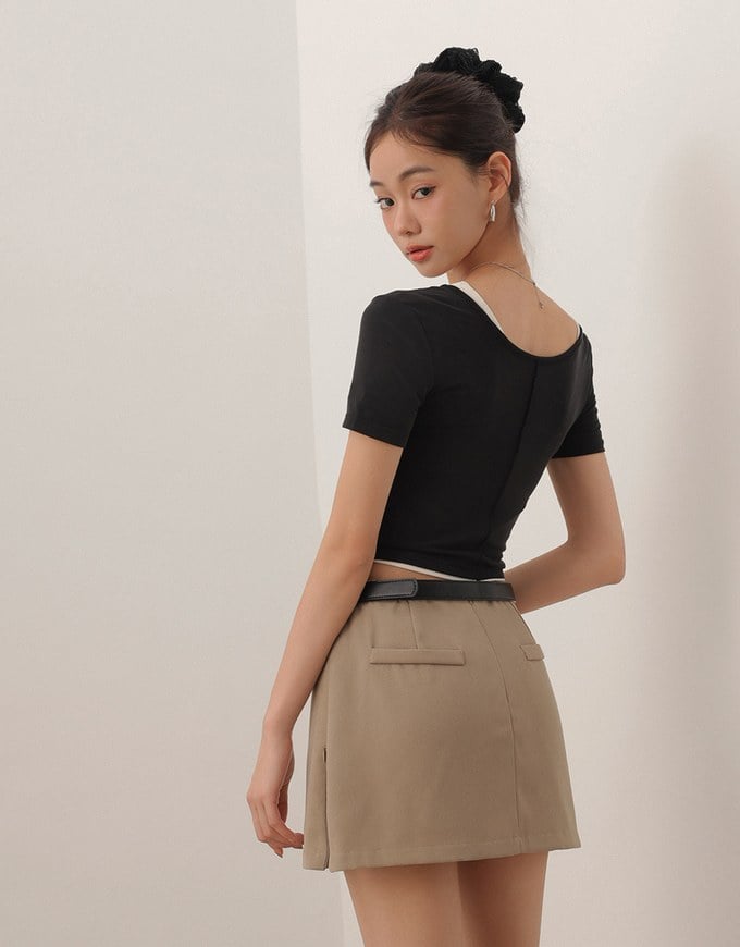 Basic Essential 2 Way Stretch Crop Tee with Side Ruching Detail