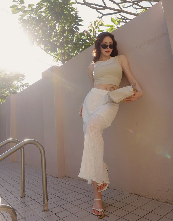 Asymmetrical Neckline One Shoulder Ribbed Knit Padded Crop Top