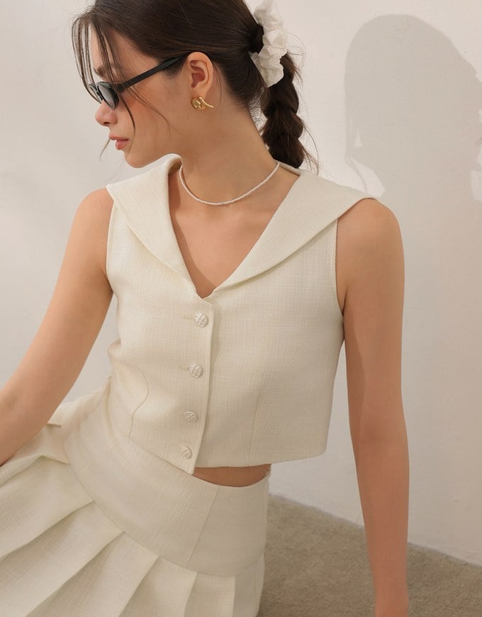 Textured Sailor Collar Sleeveless Button Up Cropped Top