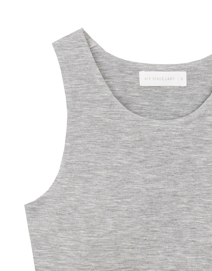 AIRY HOURGLASS Round Neck Textured Ribbed Crop Padded Tank Top