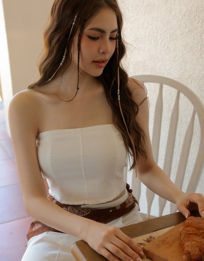 2 Way Frayed Hem Cropped Cami Top with Detachable Straps