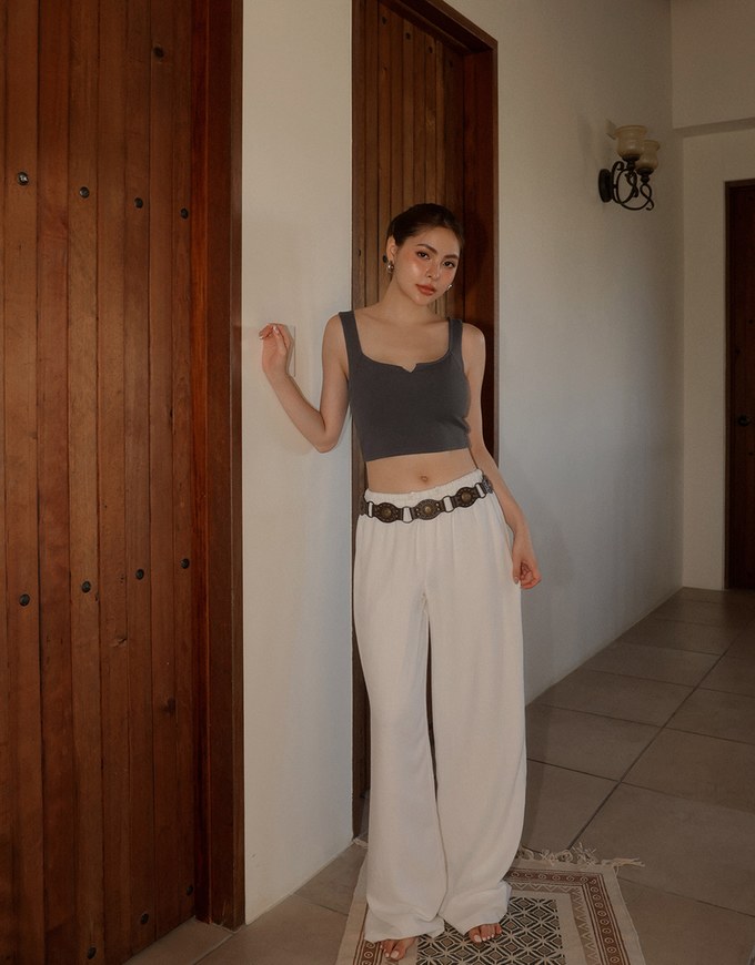 Front V Notch Ribbed Knit Wide Strap Cropped Bra Top