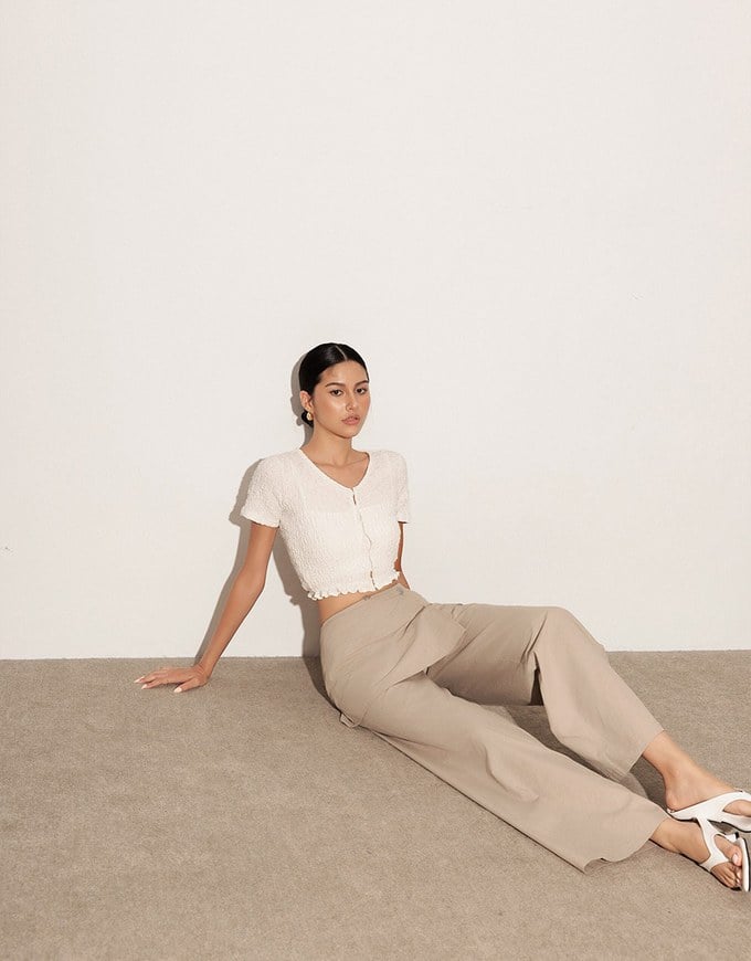 Crinkle Texture Cropped Top with Ruffle Hem