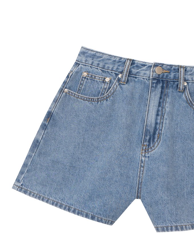 High Waist Washed Jeans Denim Shorts with Pocket Details