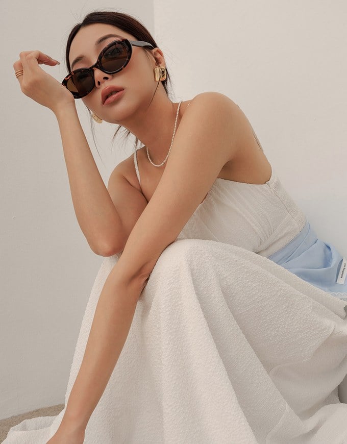 Embossed Texture Cinched Waist Padded Flowy Maxi Dress
