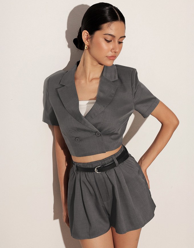Tailored Short Sleeve Cropped Suit Jacket (with Shoulder Pads)