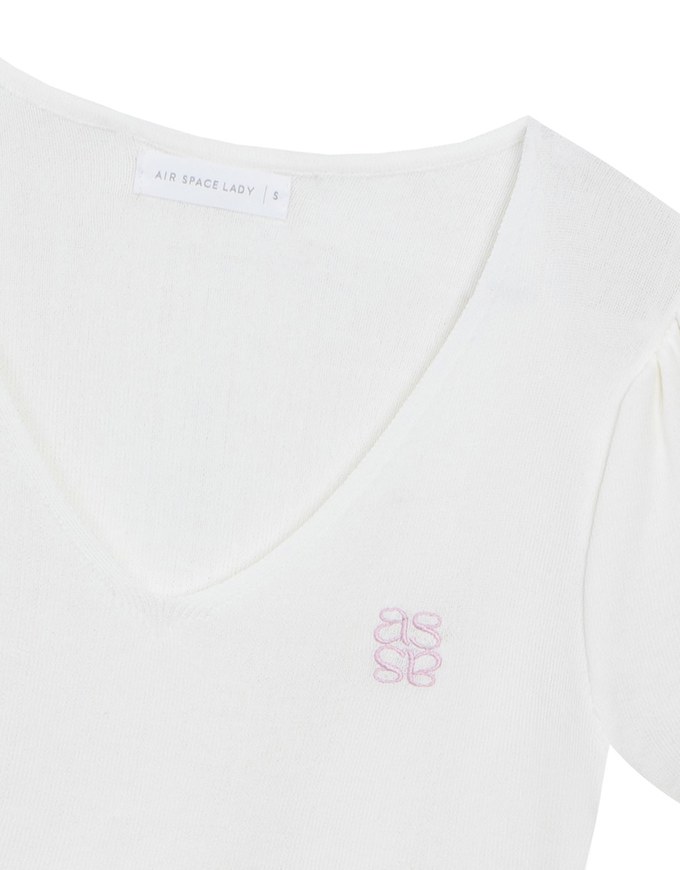 AIR SPACE Logo Embroidered V Neck Short Sleeve Knit Top