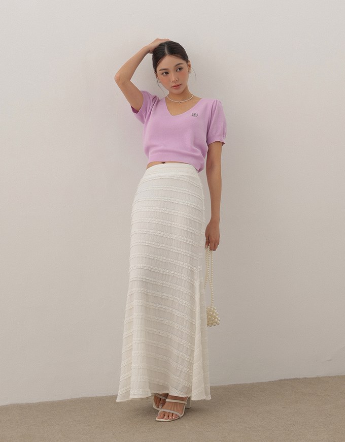 AIR SPACE Logo Embroidered V Neck Short Sleeve Knit Top