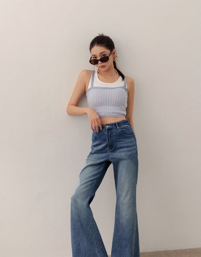 Checkered Texture Adjustable Strap Ribbed Knit Padded Crop Top