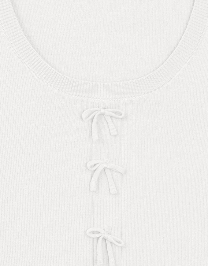 Fitted Knit Crop Top with Ribbon Bow Accent