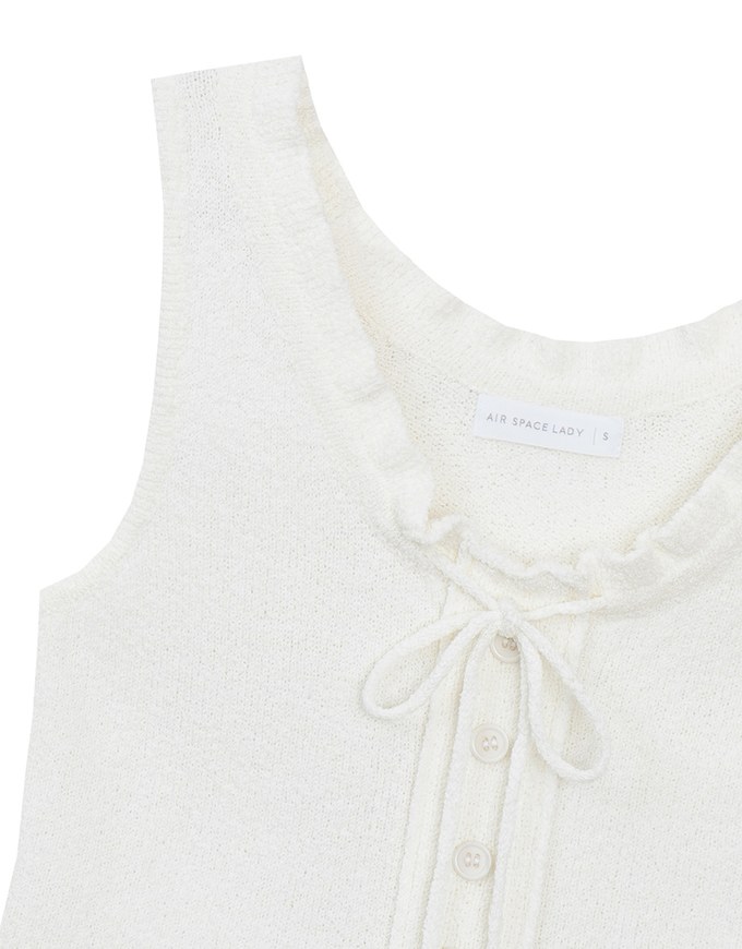 Ruffled Neckline Sleeveless Knit Vest Top with Button Trim