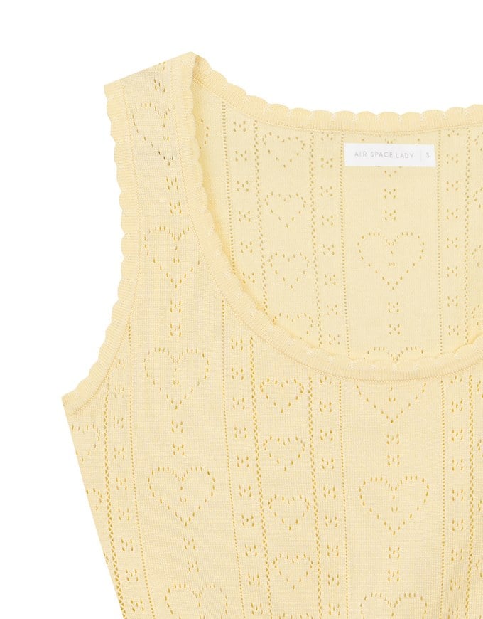 Heart Patterned Stitch Cropped Sleeveless Knit Vest Top
