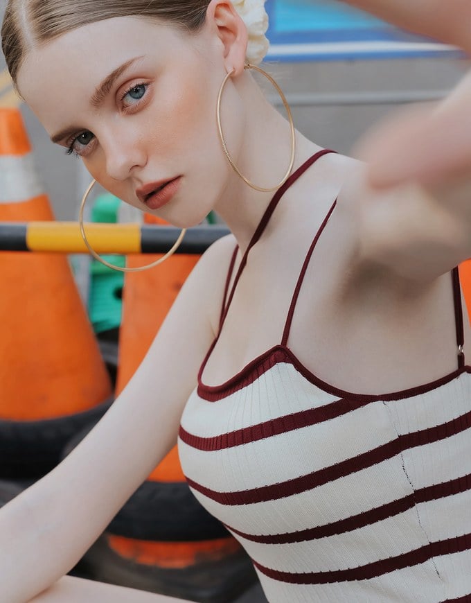 Striped Ribbed Knit Spaghetti Strap Halter Padded Crop Top