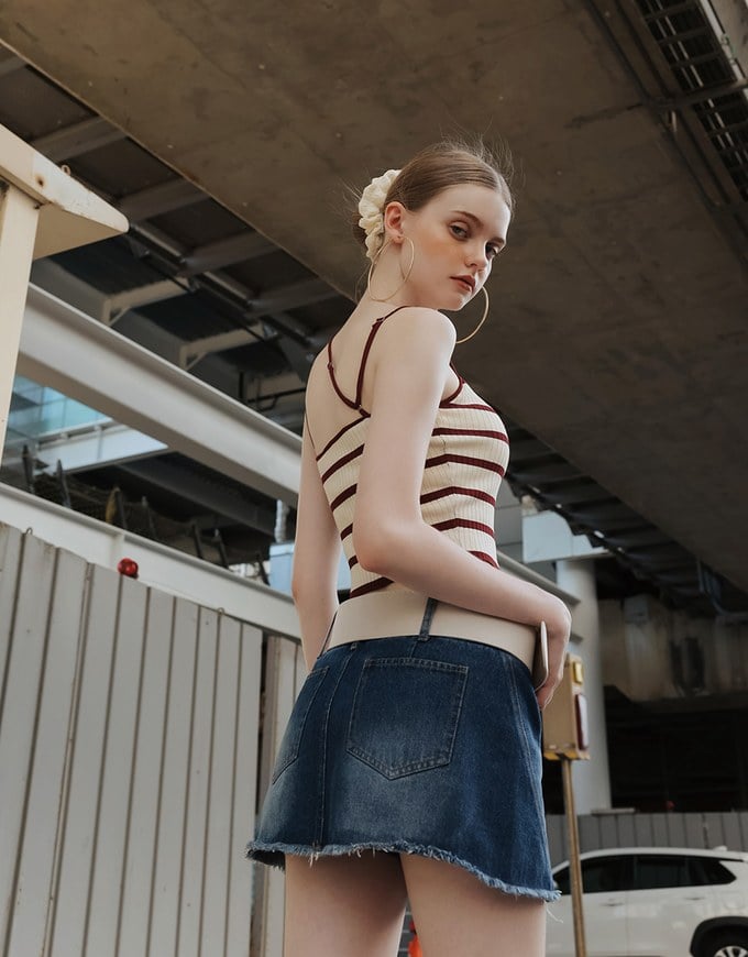Striped Ribbed Knit Spaghetti Strap Halter Padded Crop Top