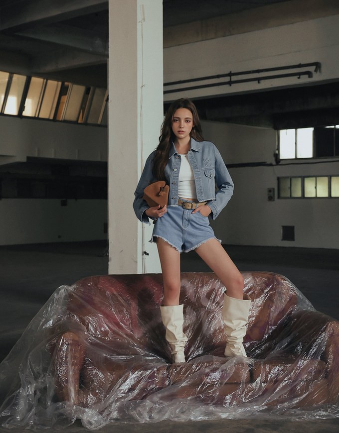 Raw Hem Crop Jeans Denim Jacket with Logo Stitch Detail