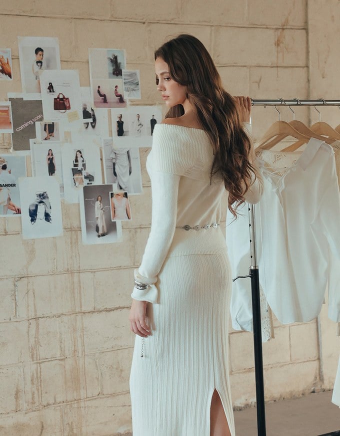 Off Shoulder Folded Collar Long Sleeve Knit Top