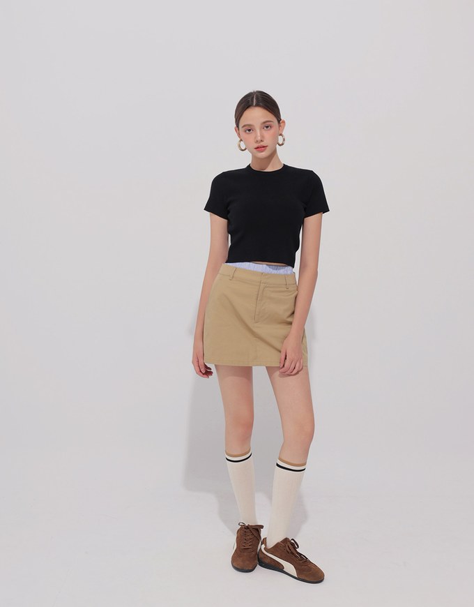 Basic Crew Neck Knit Fitted Crop Top