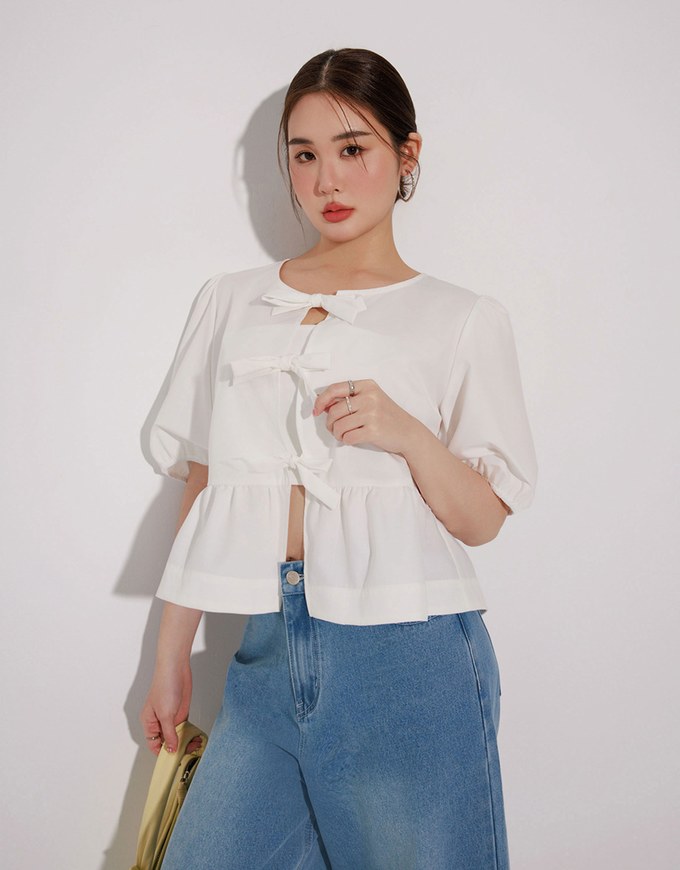 Puff Sleeve Bow Tie Peplum Hem Crop Top