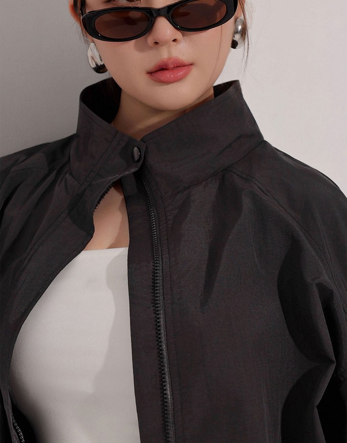 Drawstring Hem Hooded Windbreaker Jacket