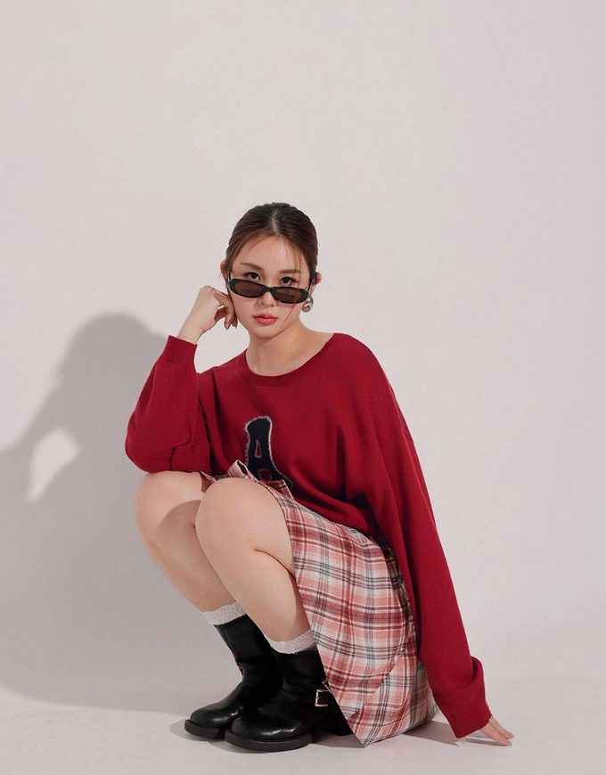 Fuzzy Letter Embroidered Cropped Knit Sweater