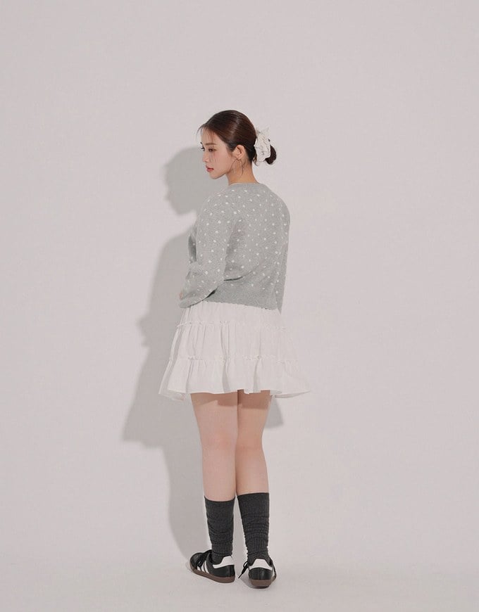 【Ling Cheng Design】Classic Crew Neck Buttoned Knit Cardigan