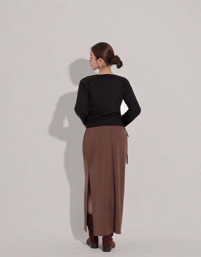 【Ling Cheng Design】Asymmetric Front Tie Knit Long Sleeve Top