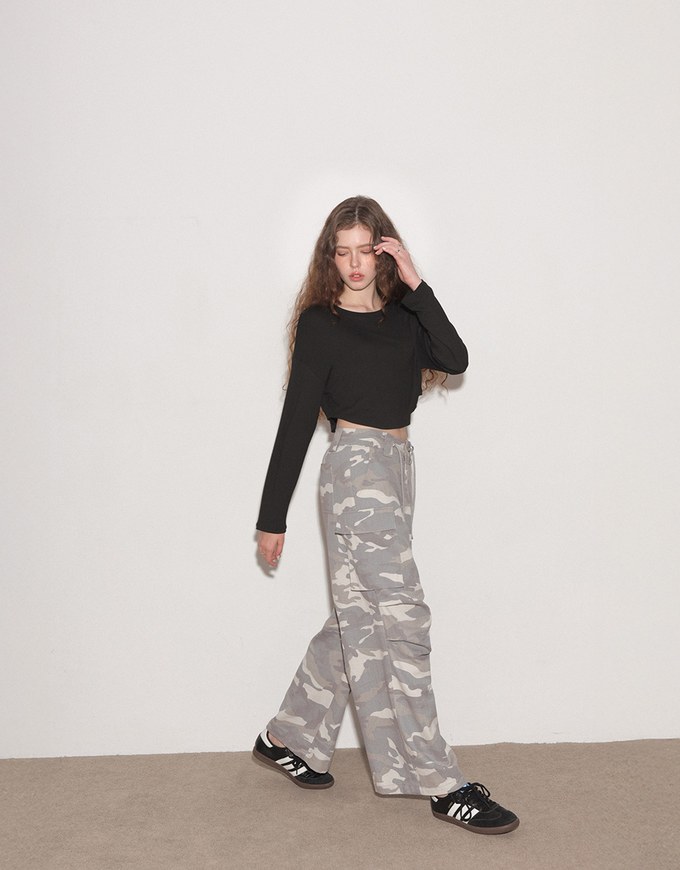 Basic Crew Neck Knit Fitted Long Sleeve Crop Top