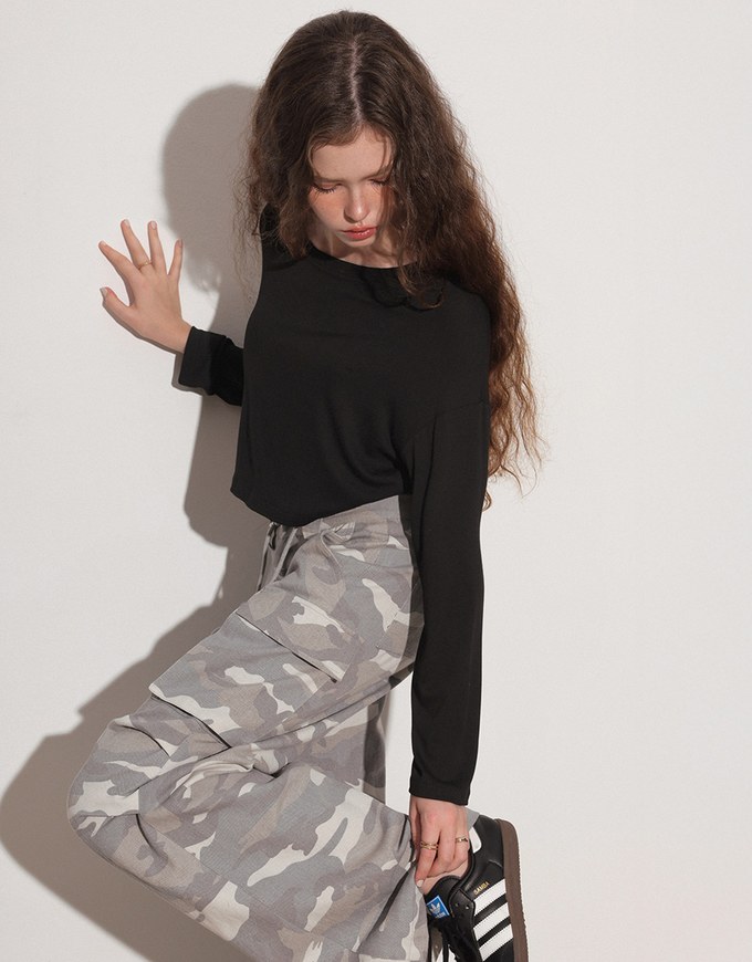 Basic Crew Neck Knit Fitted Long Sleeve Crop Top