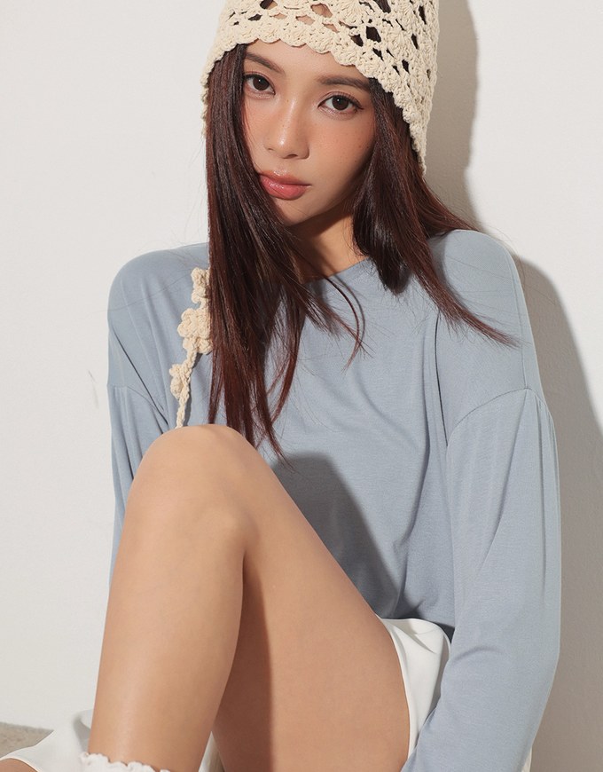 Basic Crew Neck Knit Fitted Long Sleeve Crop Top