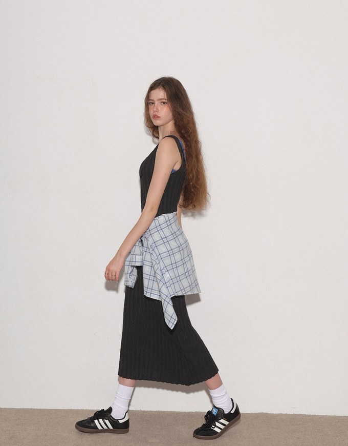Ribbed Knit U Neck Sleeveless Maxi Dress