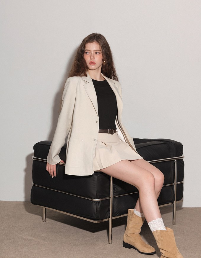 Oversized Lapel Blazer with Patch Pockets Detail
