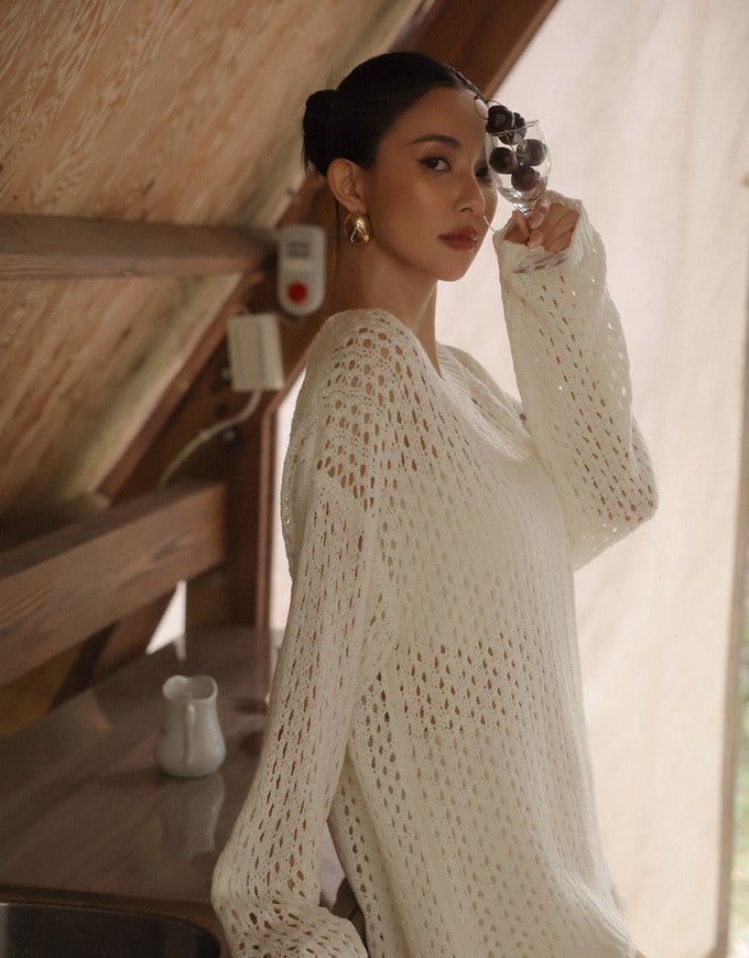 Distressed Hem Open Knit Pullover Sweater