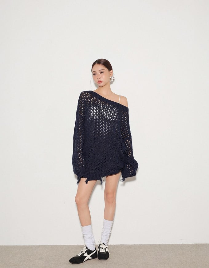 Distressed Hem Open Knit Pullover Sweater