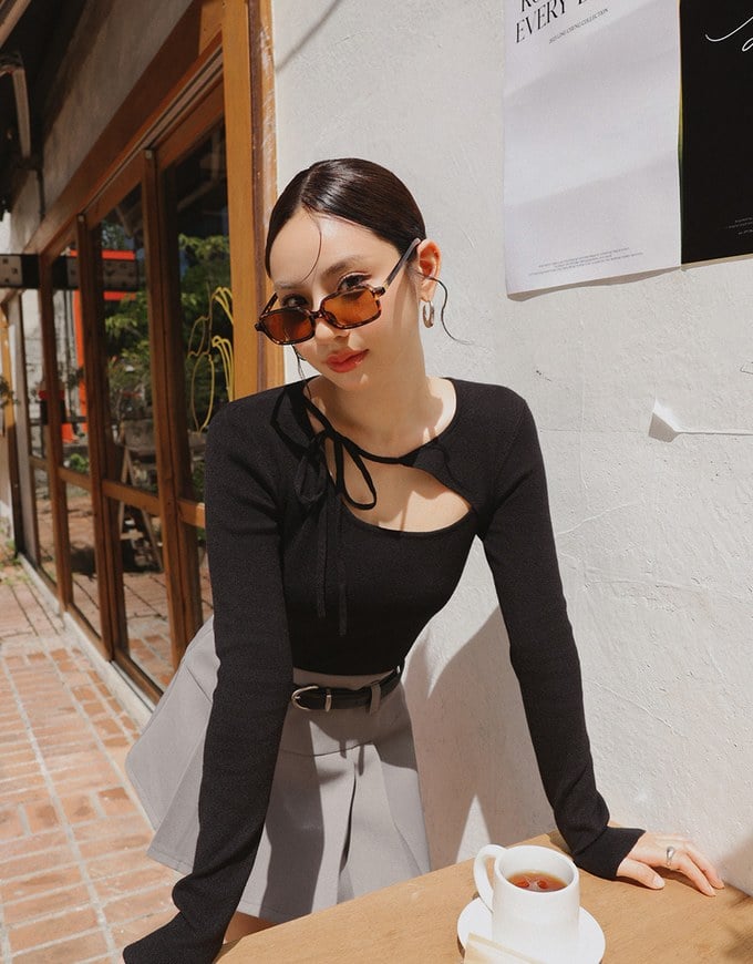 【Ling Cheng Design】Asymmetric Front Tie Knit Long Sleeve Top