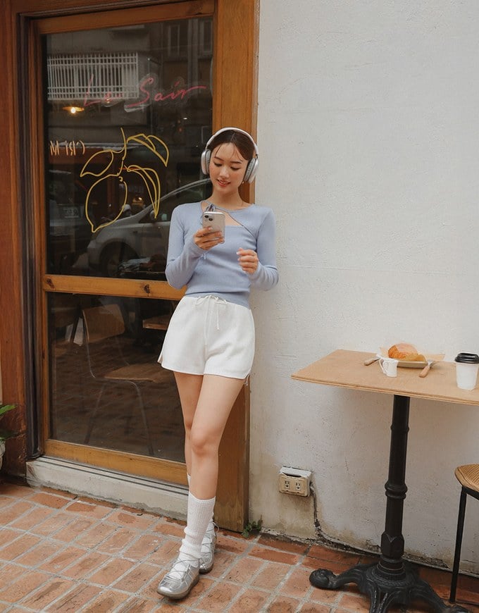 【Ling Cheng Design】Asymmetric Front Tie Knit Long Sleeve Top