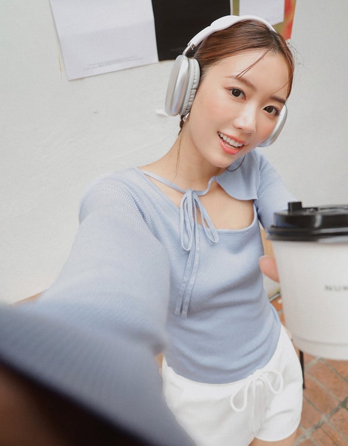 【Ling Cheng Design】Asymmetric Front Tie Knit Long Sleeve Top