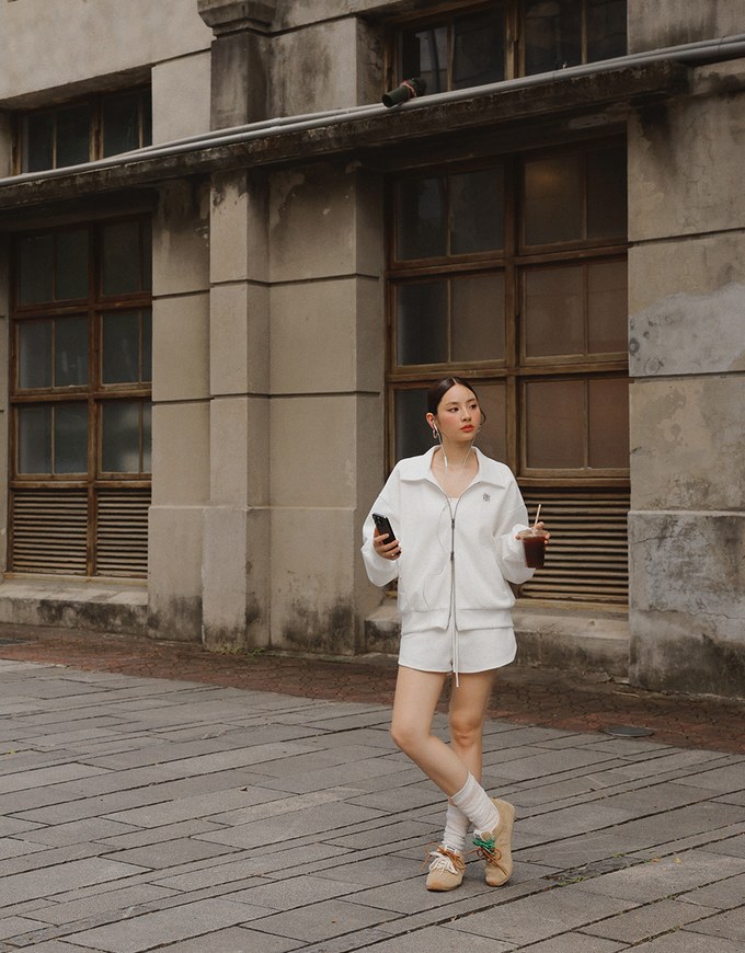 【Ling Cheng Design】Oversized Collar Zip Up Jacket with AIR SPACE Logo Embroidered