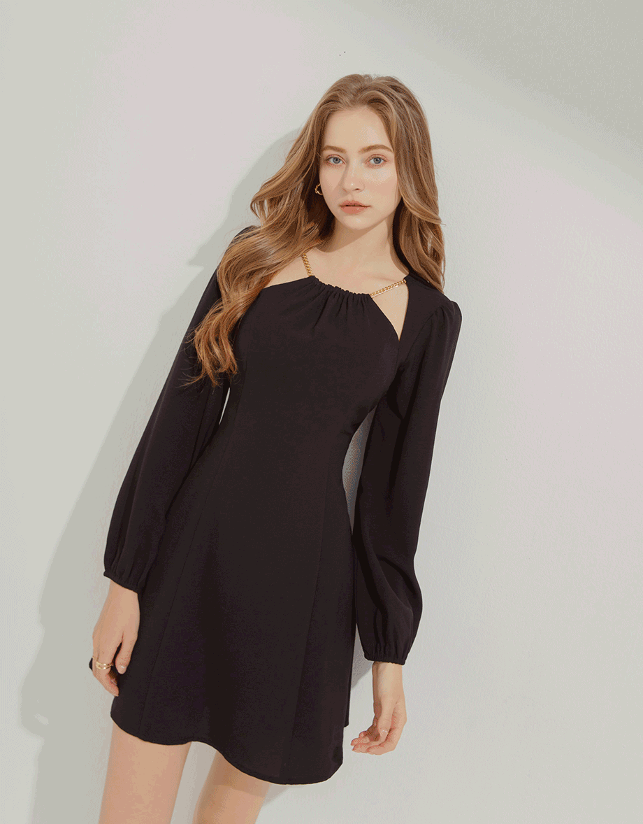 Gold Chain Round Neck Hollow Short Dress