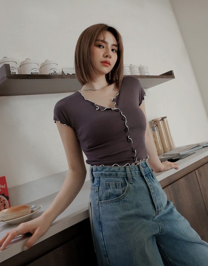 Color Block Ruffled Top