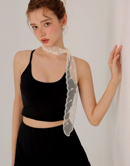 U Neck Sculpting Spaghetti Strap Cami Padded Top with Cross Strap Back Detail