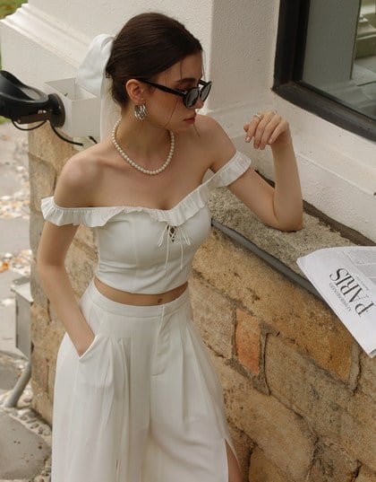 2 Way Off Shoulder Ruffle Tie Padded Cropped Top