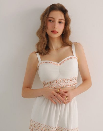 Ruched Sweetheart Boho Embroidered Padded Cami Top