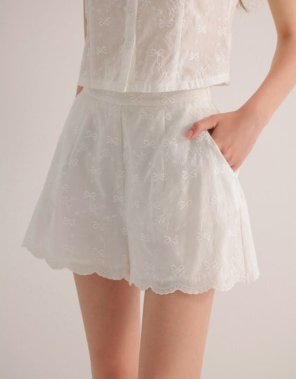 Embroidered Bow Lace Cotton Shorts with Scallop Hem