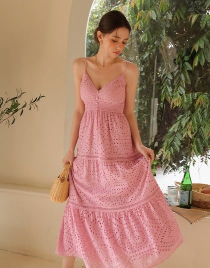 Boho Bohemian Style V Neck Eyelet Lace Tiered Padded Maxi Dress