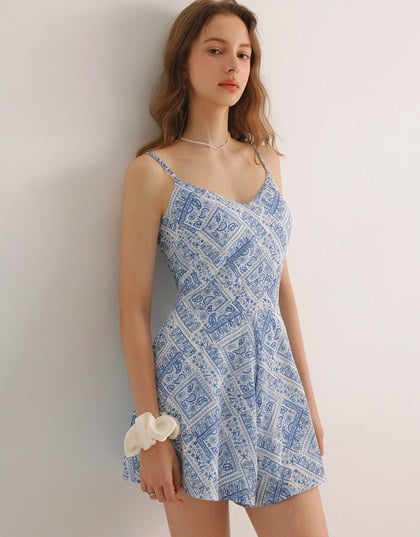 Ocean Inspired Paisley Print Spaghetti Strap Cami Padded Jumpsuit