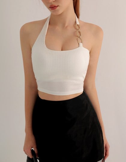 One Shoulder Ribbed Knit Padded Tank Top with Bold Chain Strap