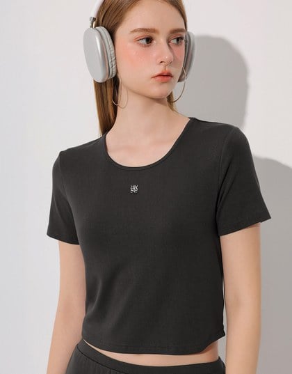 Logo Embroidered Short Sleeve Basic Fitted Tee