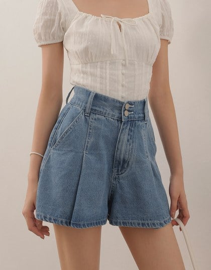 Double Button Pleated High Waist Wide Leg Jeans Denim Shorts with Back Elastic Detail